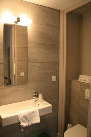Imagen de la habitación del Hotel Vaubecour. Foto 11