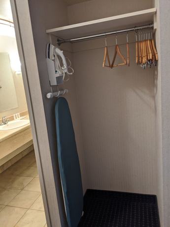 Imagen de los interiores del Hotel Vaughan Inn. Foto 14