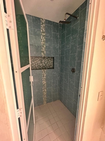 Imagen de la habitación del Hotel Vayor and Suites. Foto 14