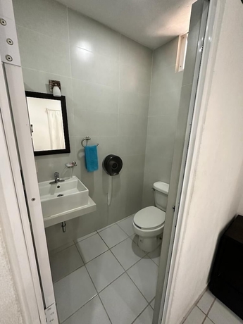 Imagen de la habitación del Hotel Vayor and Suites. Foto 16