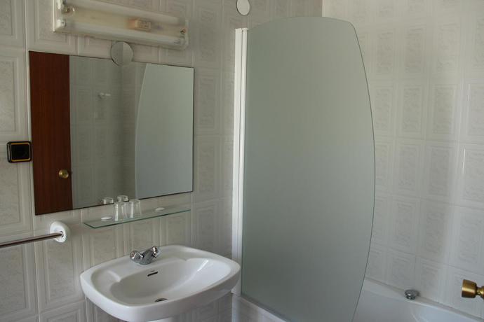 Imagen de la habitación del Hotel Vazquez Diaz. Foto 6