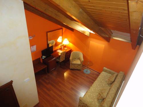 Imagen de la habitación del Hotel Vazzana. Foto 5