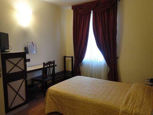 Imagen de la habitación del Hotel Vazzana. Foto 9