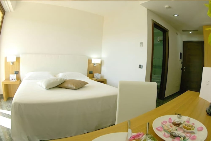 Imagen de la habitación del Hotel Vea Resort. Foto 6