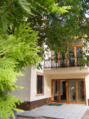 Imagen general del Hotel V&eacute;n Di&oacute;fa De Lux Panzi&oacute;. Foto 4