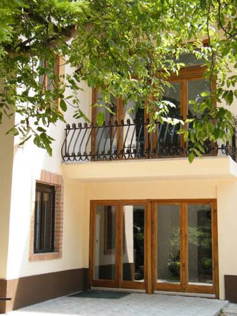 Imagen general del Hotel V&eacute;n Di&oacute;fa De Lux Panzi&oacute;. Foto 5