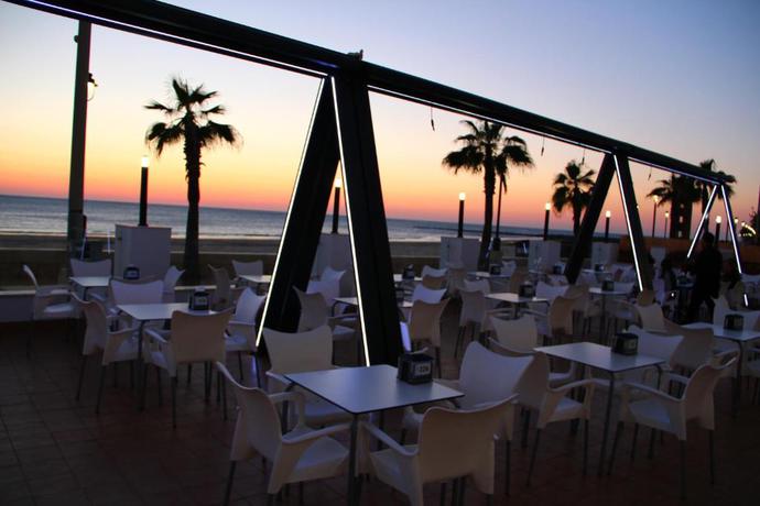 Imagen general del Hotel Vértice Chipiona Mar. Foto 6