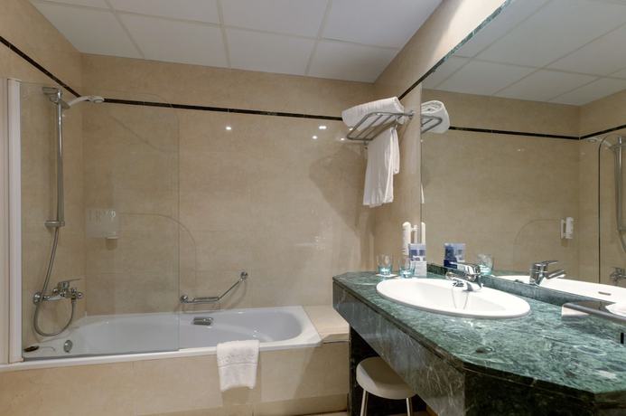 Imagen de la habitación del Hotel Vértice Índalo Almería. Foto 14