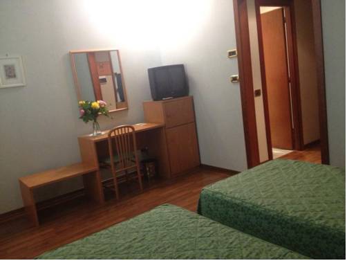 Imagen de la habitación del Hotel Vecchia Brianza. Foto 5