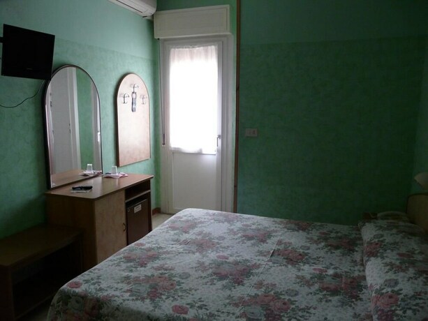 Imagen de la habitación del Hotel Vecchia Rimini. Foto 31