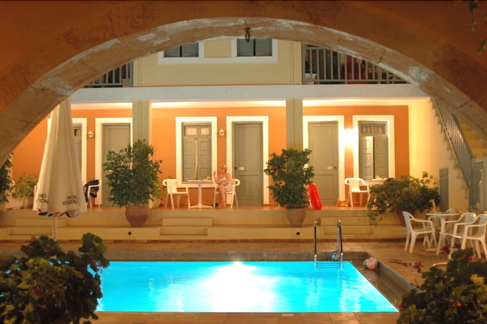 Imagen de la piscina del Hotel Vecchio. Foto 19