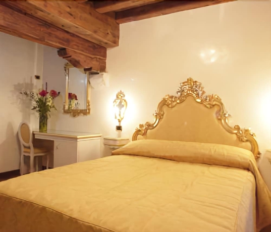 Imagen de la habitación del Hotel Vecellio. Foto 3