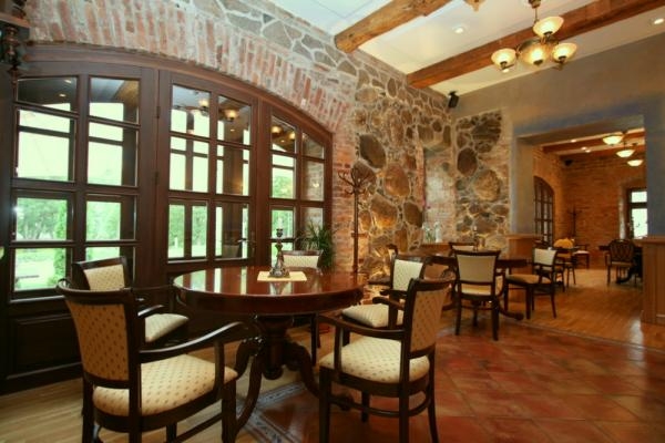 Imagen del bar/restaurante del Hotel Vecgulbenes Muiža. Foto 2