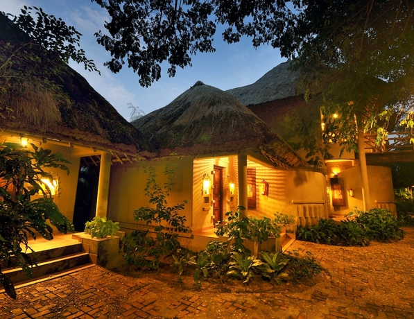 Imagen de la habitación del Hotel Vedic Village Spa Resort. Foto 13