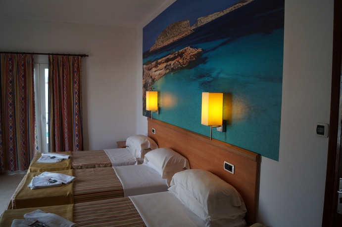 Imagen de la habitación del Hotel Vedr&aacute;. Foto 8