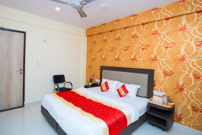 Imagen de la habitación del Hotel Vee Suites Bangalore. Foto 6