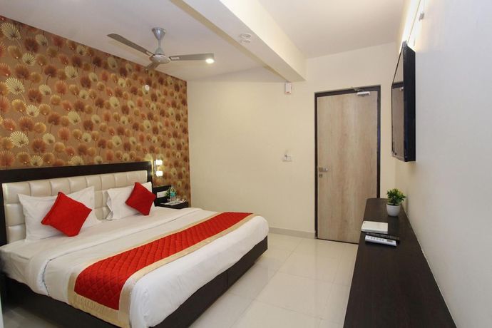 Imagen de la habitación del Hotel Vee Suites Bangalore. Foto 11
