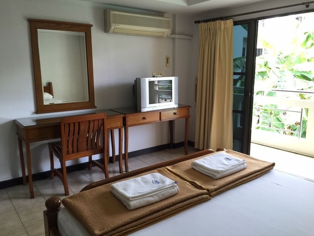 Imagen de la habitación del Hotel Veerachai Court. Foto 4