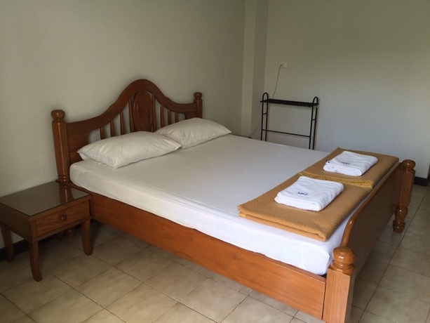 Imagen de la habitación del Hotel Veerachai Court. Foto 7