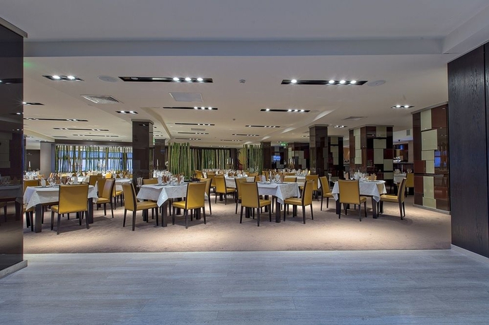 Imagen del bar/restaurante del Hotel Vega, Constanta. Foto 4