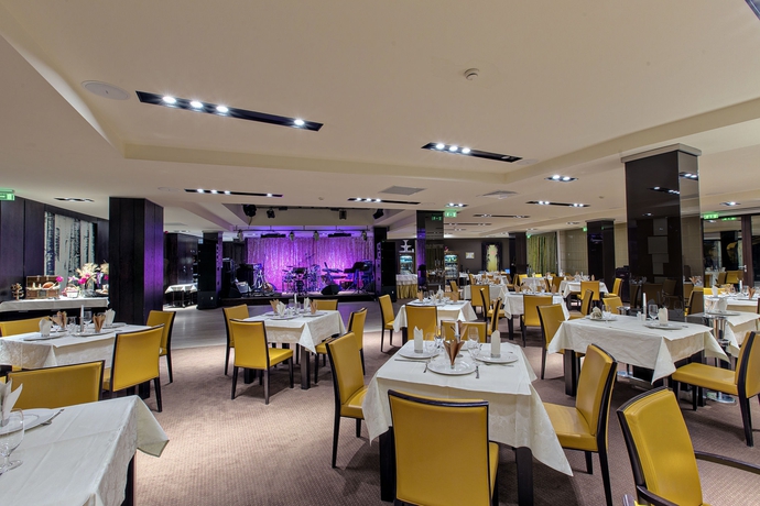 Imagen del bar/restaurante del Hotel Vega, Constanta. Foto 5