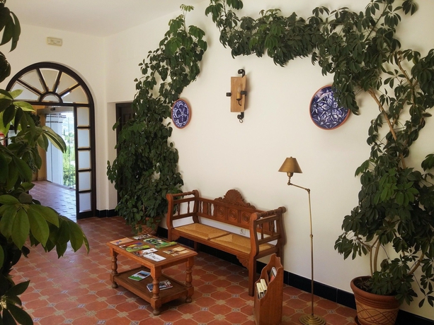 Imagen de los interiores del Hotel Vega De Cazalla. Foto 11