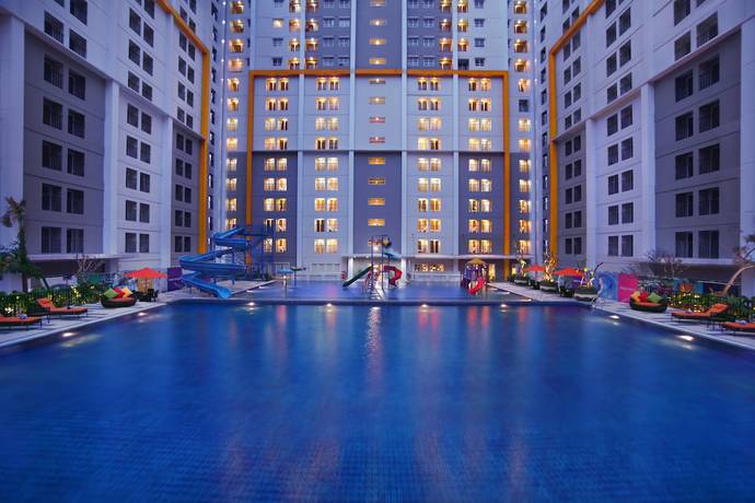 Imagen de la piscina del Hotel Vega Gading Serpong - Chse Certified. Foto 7