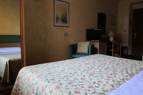 Imagen de la habitación del Hotel Vega Perugia. Foto 5