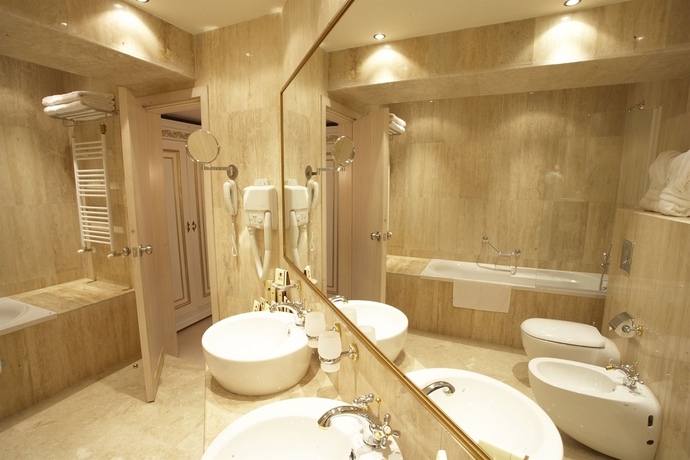 Imagen de la habitación del Hotel Vega Sofia. Foto 5