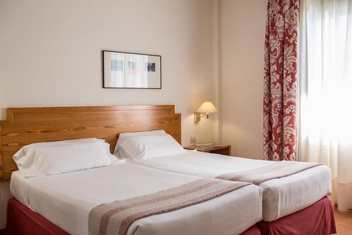 Imagen de la habitación del Hotel Vegas Altas. Foto 12