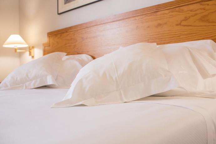 Imagen de la habitación del Hotel Vegas Altas. Foto 14