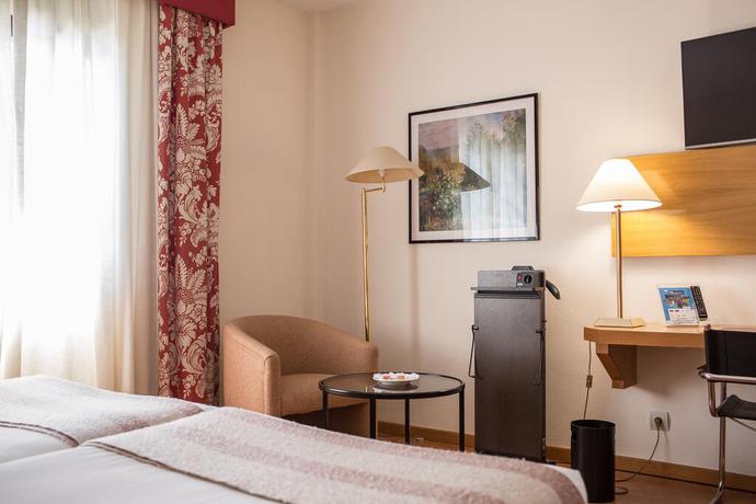 Imagen de la habitación del Hotel Vegas Altas. Foto 16