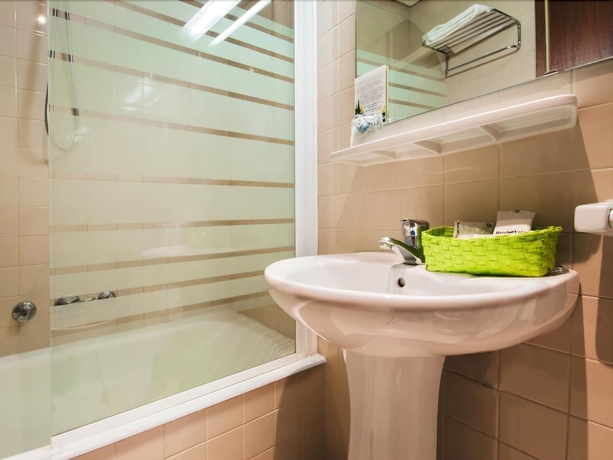 Imagen de la habitación del Hotel Vejo. Foto 17