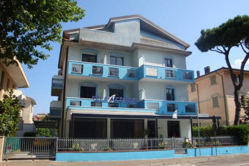 Imagen general del Hotel Vela Azzurra. Foto 8