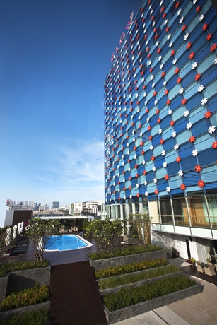 Imagen de la piscina del Hotel Vela Dhi Glow Pratunam - Sha Extra Plus. Foto 6