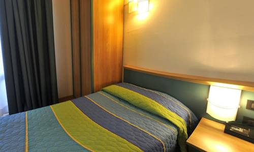 Imagen de la habitación del Hotel Vela, Trento. Foto 9