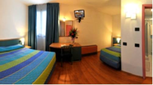 Imagen de la habitación del Hotel Vela, Trento. Foto 11