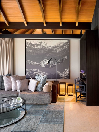 Imagen de la habitación del Hotel Velaa Private Island. Foto 13