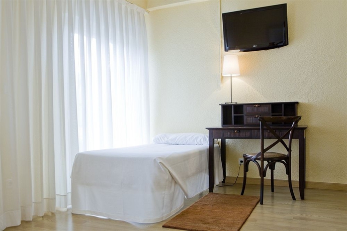 Imagen de la habitación del Hotel Velázquez 45 by Pillow. Foto 12