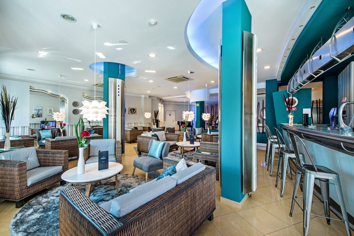 Imagen del bar/restaurante del Hotel Velamar Boutique - Adults Friendly. Foto 7