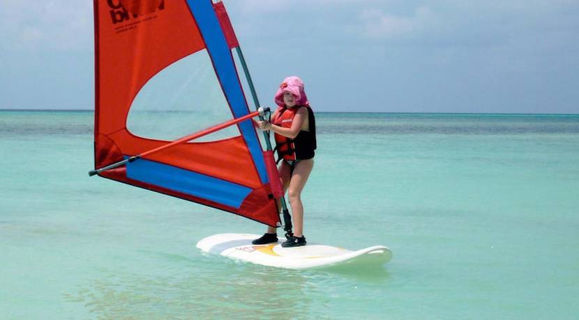 Imagen general del Hotel Velana Beach Maldives. Foto 4