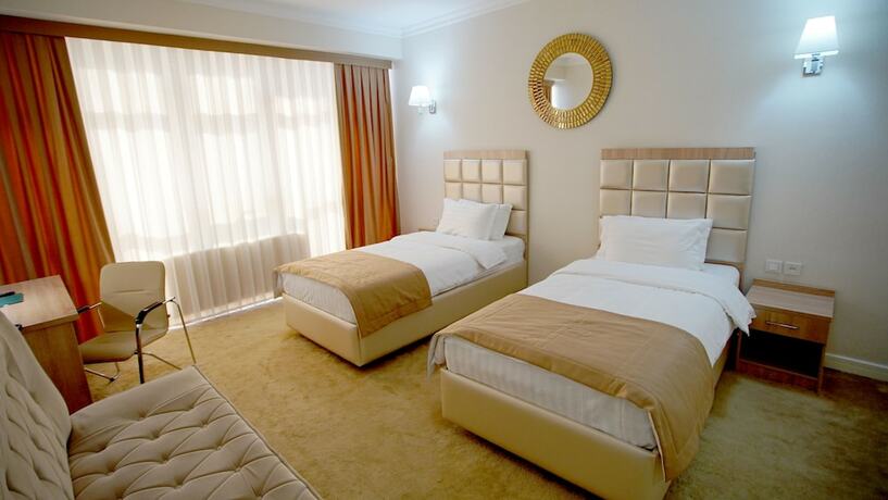 Imagen de la habitación del Hotel Velara. Foto 18