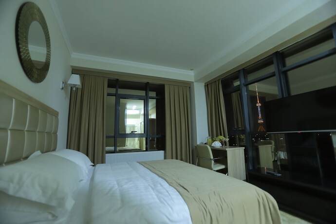 Imagen de la habitación del Hotel Velara. Foto 20