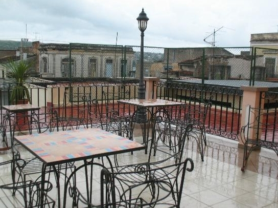 Imagen general del Hotel Velasco. Foto 5