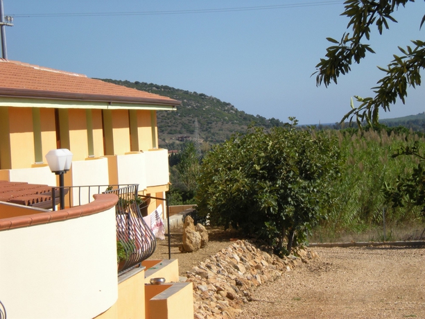 Imagen de los exteriores del Hotel Velasole. Foto 6