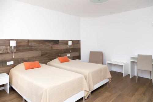 Imagen de la habitación del Hotel Veleiro, Sines. Foto 3