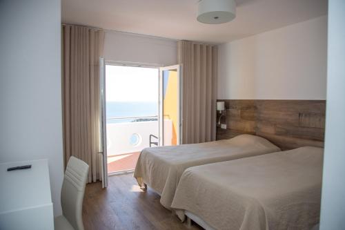 Imagen de la habitación del Hotel Veleiro, Sines. Foto 4