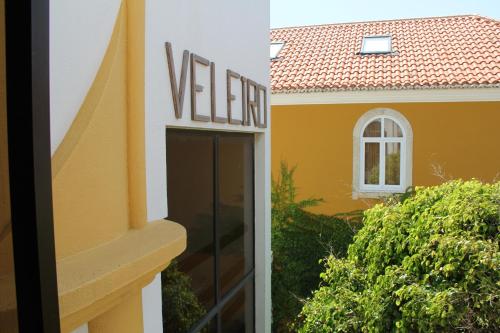 Imagen de los exteriores del Hotel Veleiro, Sines. Foto 5