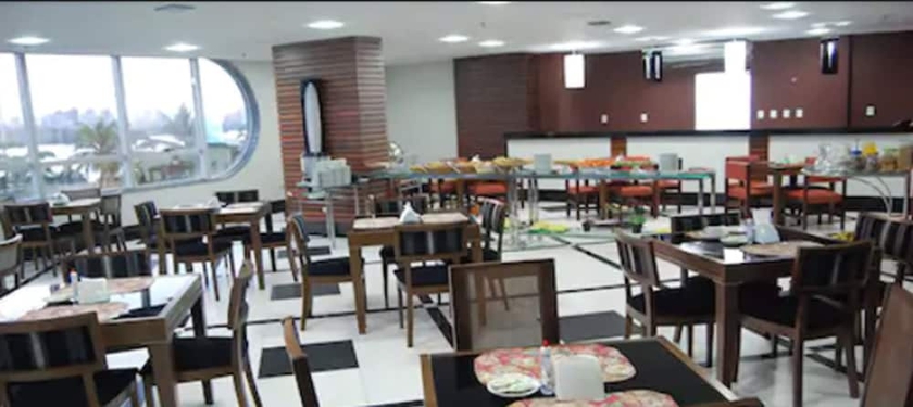 Imagen del bar/restaurante del Hotel Veleiros Mar. Foto 3