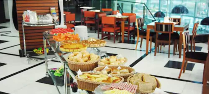 Imagen del bar/restaurante del Hotel Veleiros Mar. Foto 6